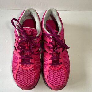 Women's Nike Dual Fusion Sneakers - Hot Pink - Barely Worn - Size 8.5